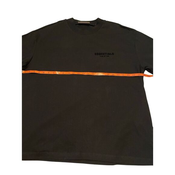 Nwot Fear of God Essentials Short Sleeve T-Shirt Mens Medium Designer Streetwear - Picture 9 of 10